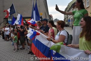 035